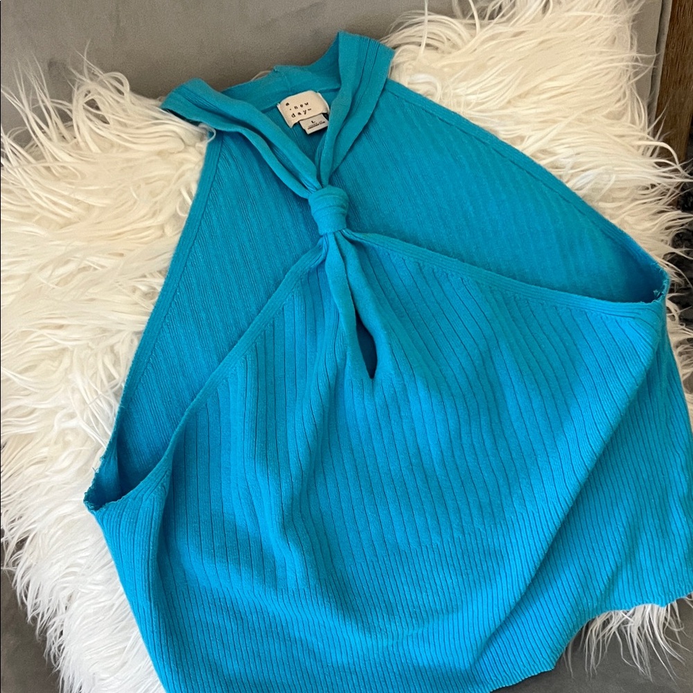 🌟🌸 A New Day Turquoise Knit Halter Top